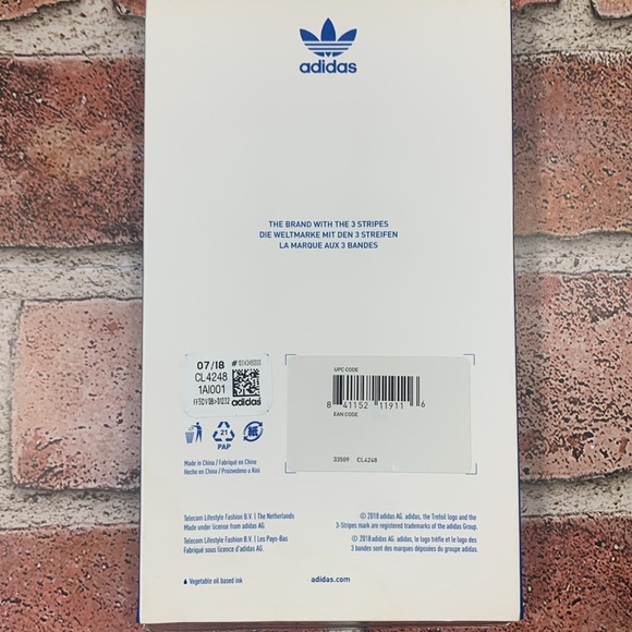 Adidas iphone cover for iPhone XS Max
iPhone 11 Pro Max - Picture 2 of 5
